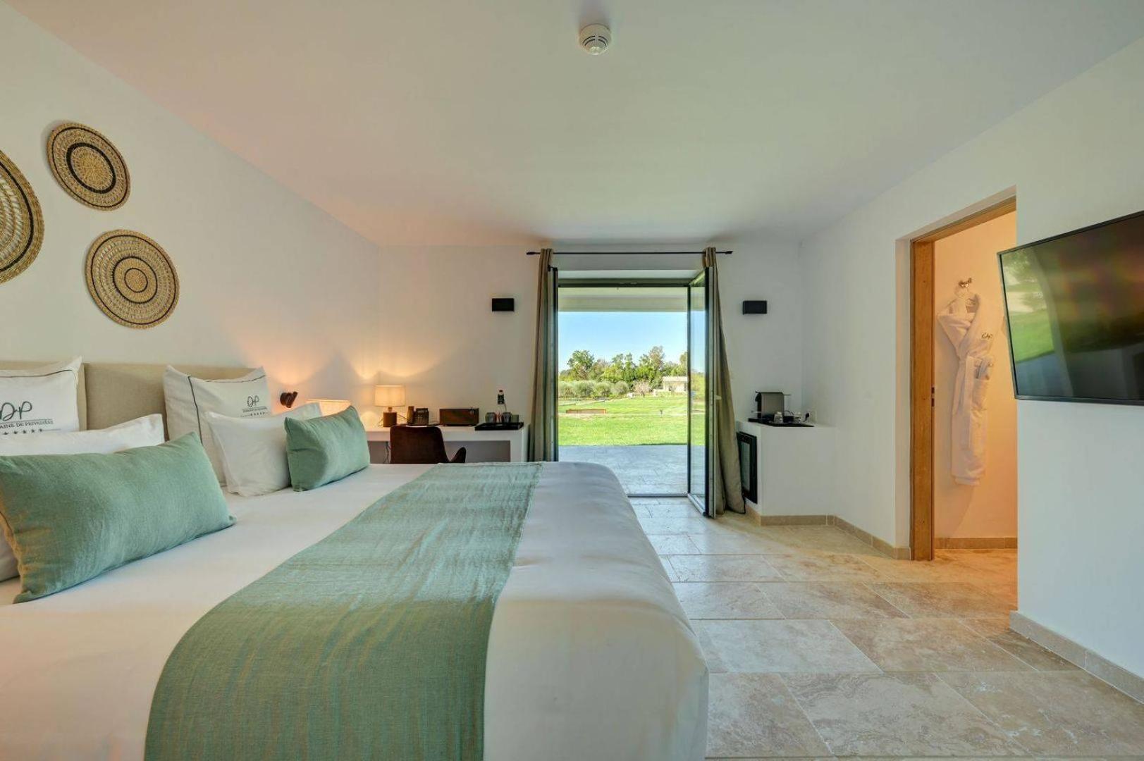 Domaine De Privadiere & Spa Юзес Экстерьер фото
